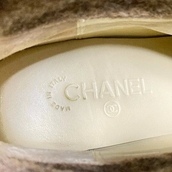 CHANEL - Dark Brown Brown Suede Wool Women's Boots 624-050925 - Picture 7 of 8